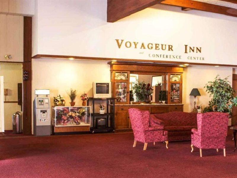 Voyageur Inn And Conference Center Reedsburg Exteriör bild